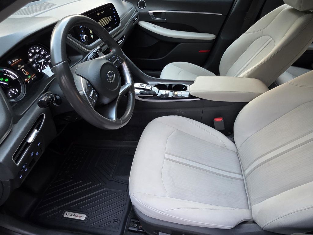 2023 Hyundai Sonata Hybrid SEL photo 4