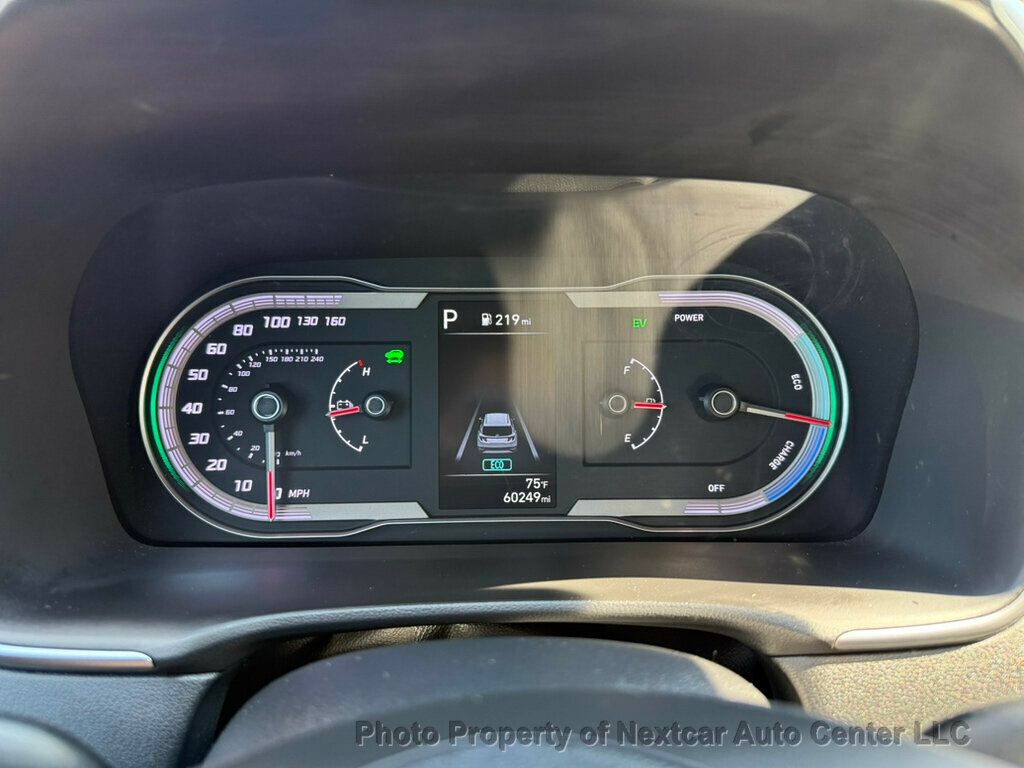 2023 Hyundai Tucson Hybrid photo 17