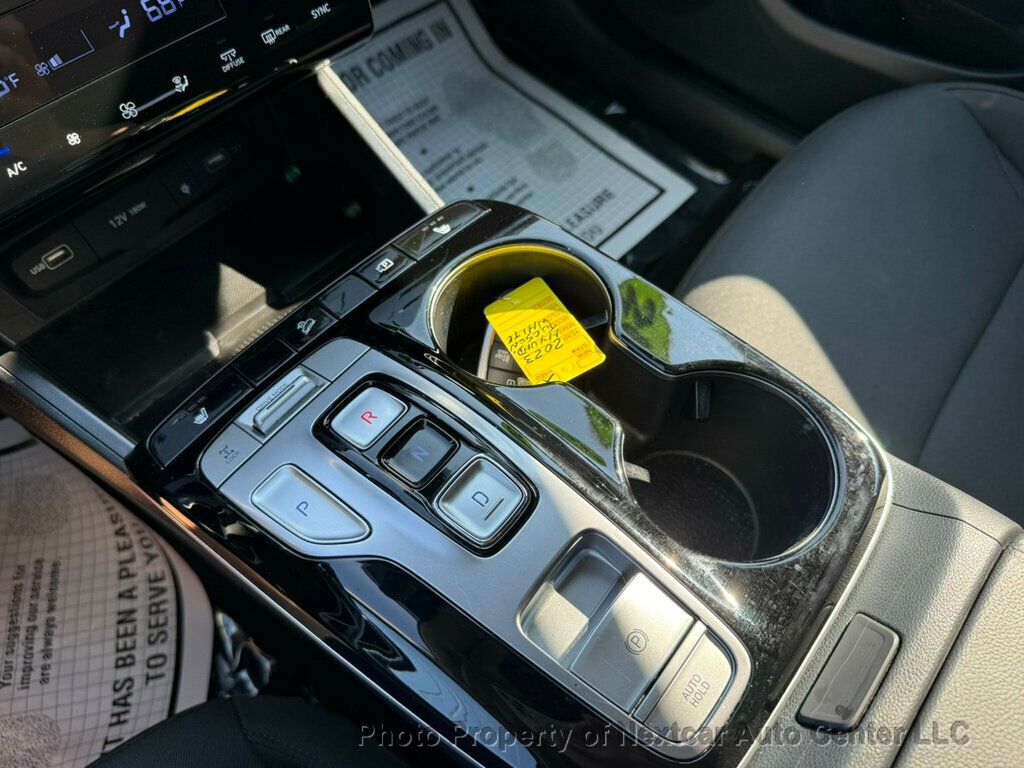 2023 Hyundai Tucson Hybrid photo 19