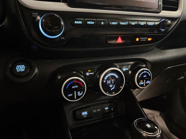 2023 Hyundai Venue Limited IVT - 22982714 - 40