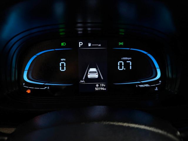 2023 Hyundai Venue Limited IVT - 22982714 - 47