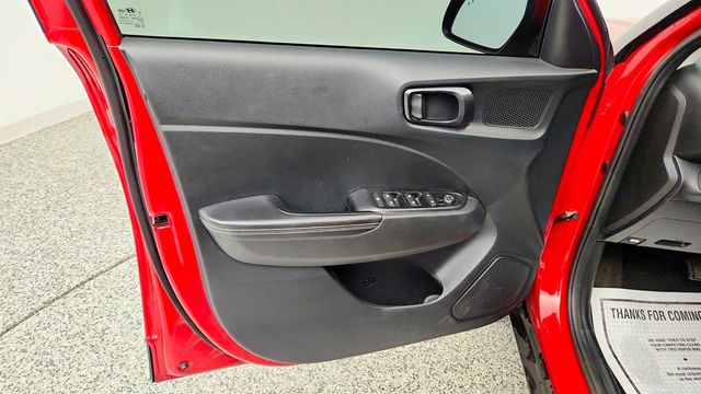 2023 Hyundai Venue Limited IVT - 23029501 - 9