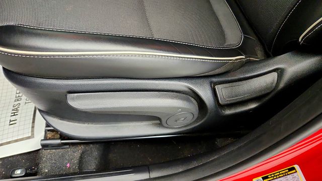 2023 Hyundai Venue Limited IVT - 23029501 - 10