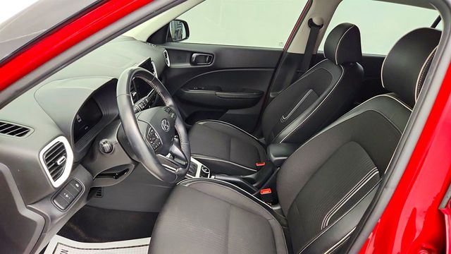 2023 Hyundai Venue Limited IVT - 23029501 - 18