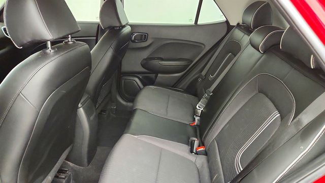 2023 Hyundai Venue Limited IVT - 23029501 - 19