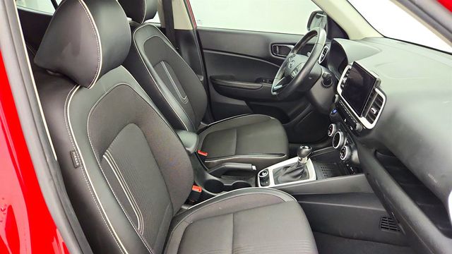 2023 Hyundai Venue Limited IVT - 23029501 - 22