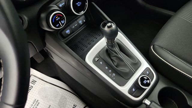2023 Hyundai Venue Limited IVT - 23099968 - 14