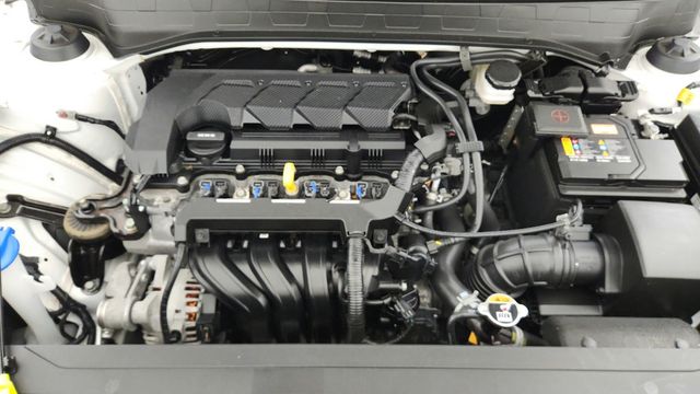 2023 Hyundai Venue Limited IVT - 23099968 - 26