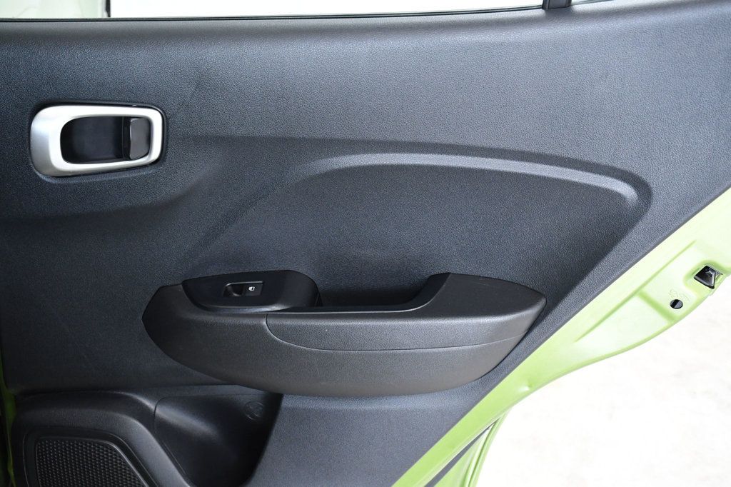 2023 Hyundai Venue SEL IVT - 23011530 - 14