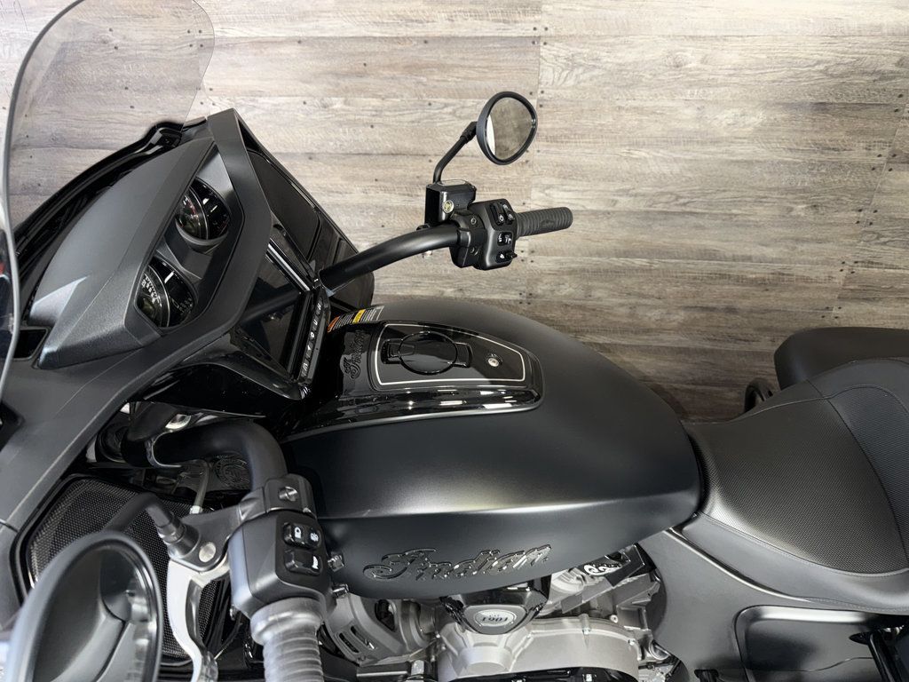 2023 Indian Pursuit Dark Horse One Owner! - 23083034 - 12