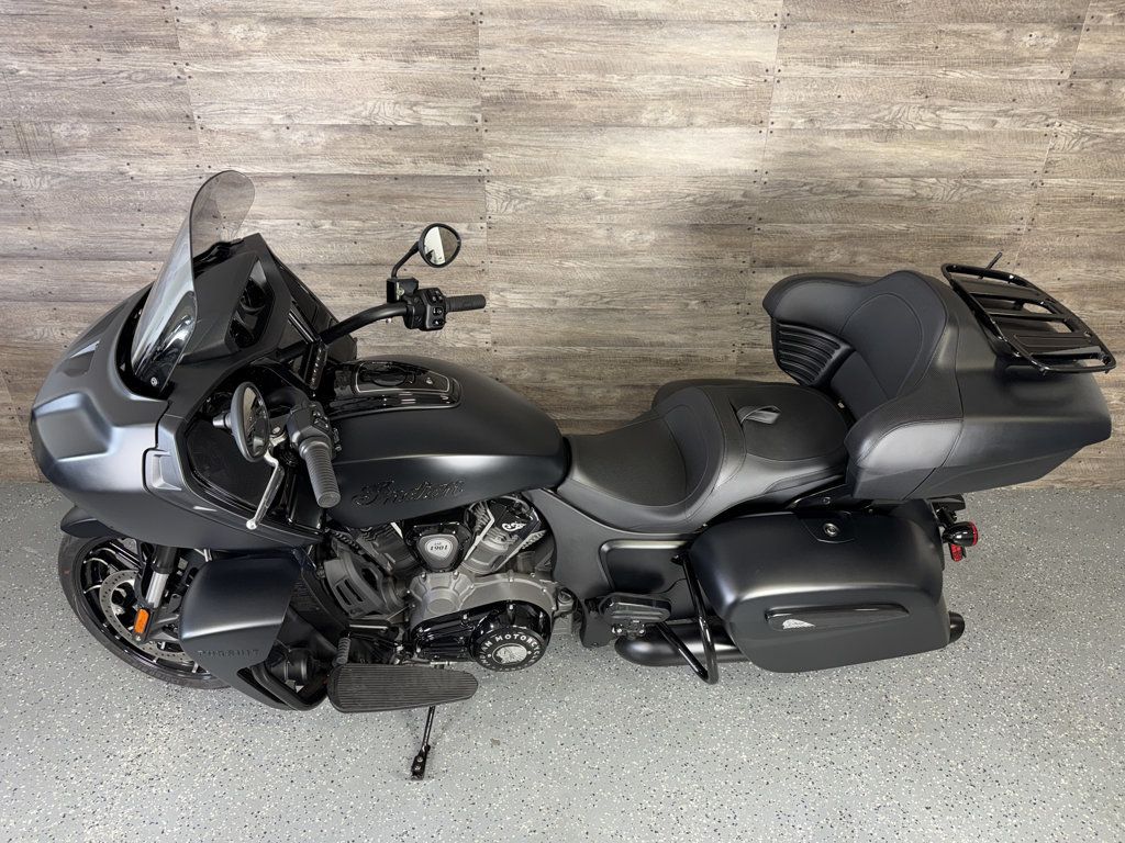 2023 Indian Pursuit Dark Horse One Owner! - 23083034 - 15