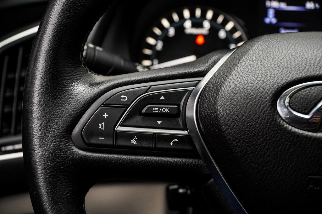 2023 Infiniti Q50 LUXE photo 23