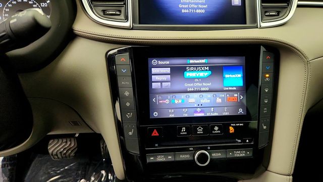 2023 INFINITI QX50 LUXE FWD w/ Bose Audio & Illuminated Kick Plates - 23085417 - 17