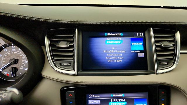 2023 INFINITI QX50 LUXE FWD w/ Bose Audio & Illuminated Kick Plates - 23085417 - 18