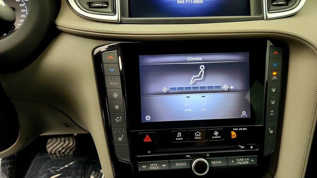 2023 INFINITI QX50 LUXE FWD w/ Bose Audio & Illuminated Kick Plates - 23085417 - 19