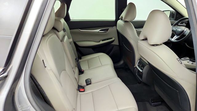 2023 INFINITI QX50 LUXE FWD w/ Bose Audio & Illuminated Kick Plates - 23085417 - 23
