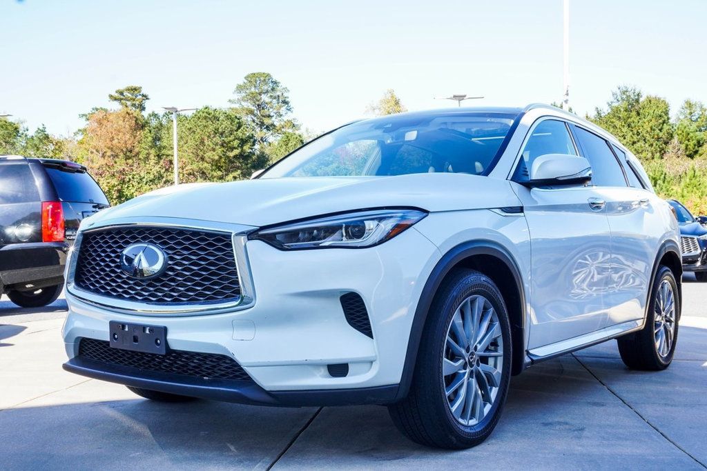 2023 Infiniti QX50 Sensory AWD photo 3