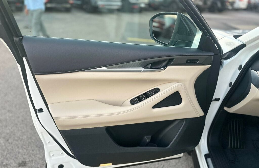 2023 Infiniti QX60 Luxe AWD photo 14