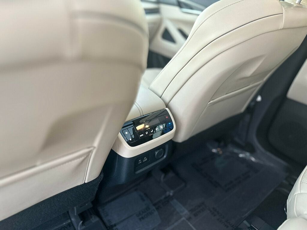 2023 Infiniti QX60 Luxe AWD photo 18