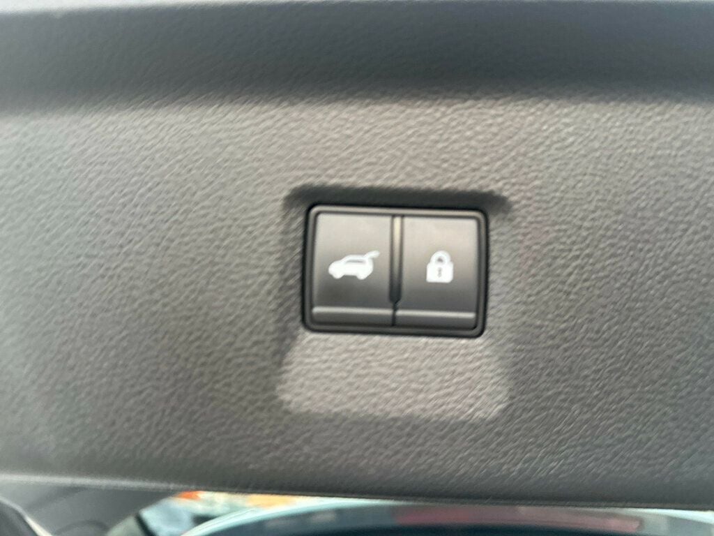 2023 Infiniti QX60 Luxe AWD photo 41