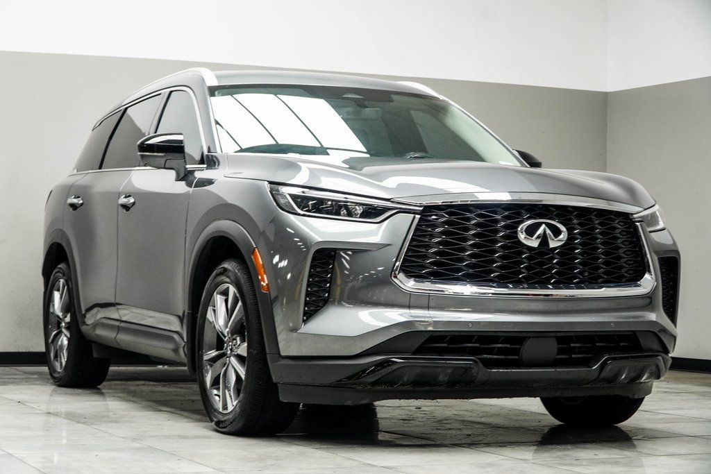 2023 Infiniti QX60 Luxe AWD photo 4