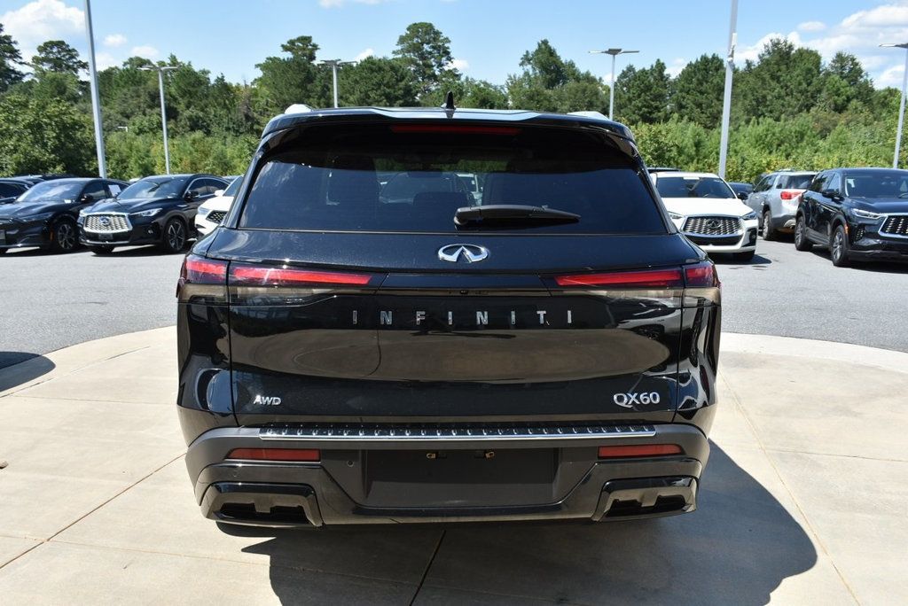 2023 Infiniti QX60 Luxe AWD photo 13