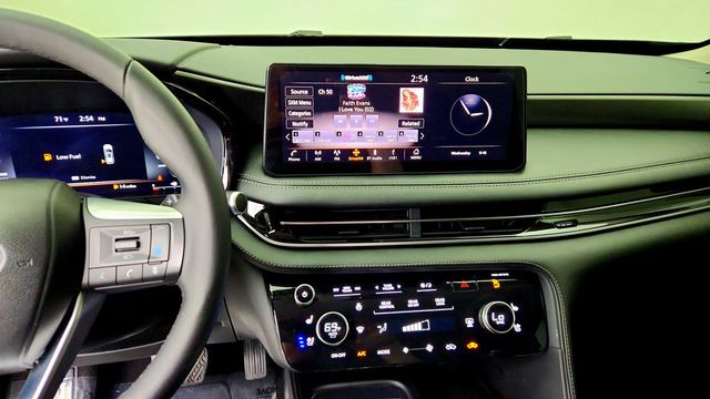 2023 INFINITI QX60 LUXE AWD w/ Bose Performance Audio - 23082898 - 17