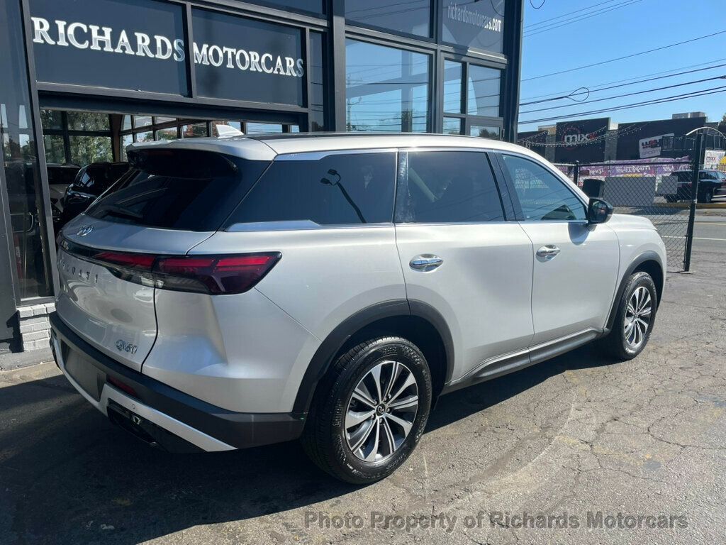 2023 Infiniti QX60 Pure AWD photo 3