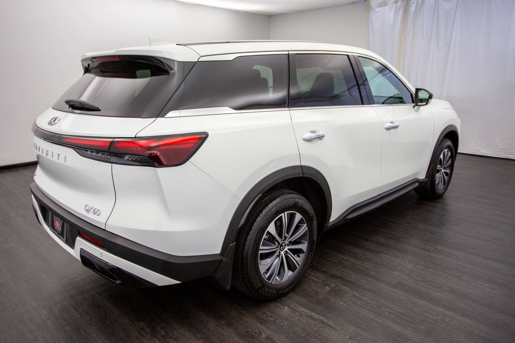2023 Infiniti QX60 Pure AWD photo 11