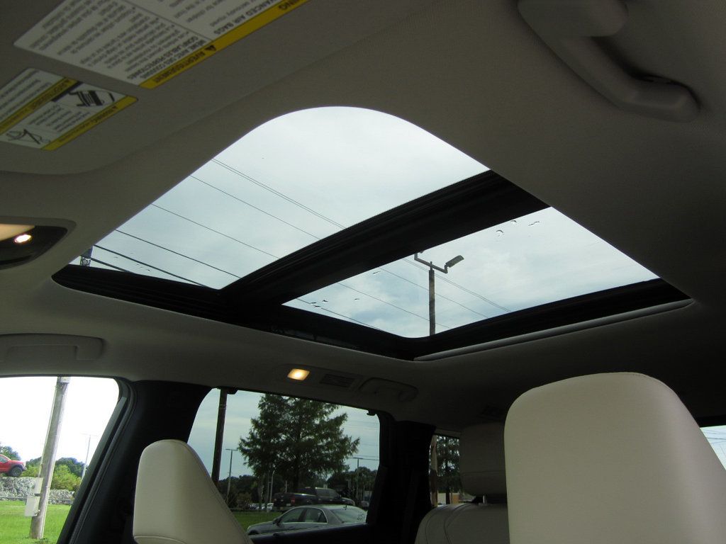 2023 Infiniti QX60 Sensory photo 8