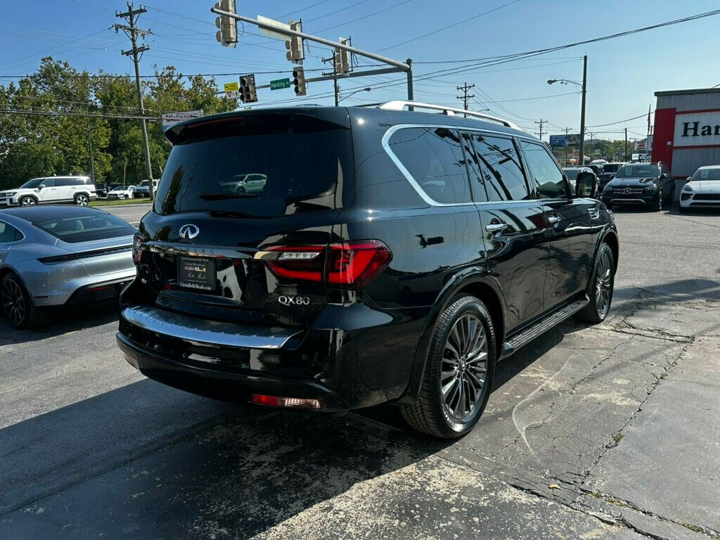 2023 Infiniti QX80 Base photo 2