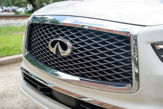 2023 INFINITI QX80 MSRP$91055/Sensory/4WD/Heated&CooledSeats/PowerMoonroof - 23025341 - 16