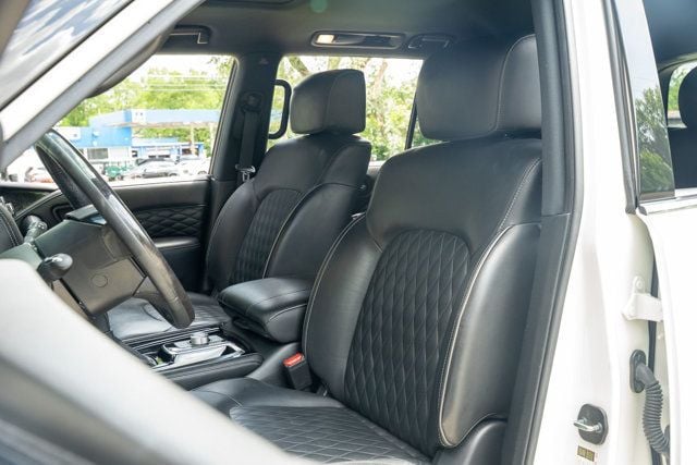 2023 INFINITI QX80 MSRP$91055/Sensory/4WD/Heated&CooledSeats/PowerMoonroof - 23025341 - 19