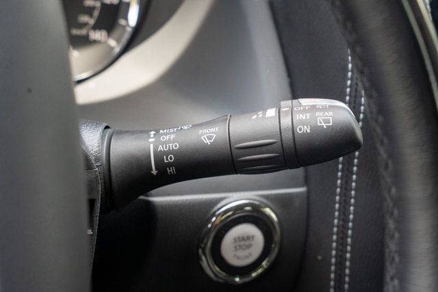 2023 INFINITI QX80 MSRP$91055/Sensory/4WD/Heated&CooledSeats/PowerMoonroof - 23025341 - 24