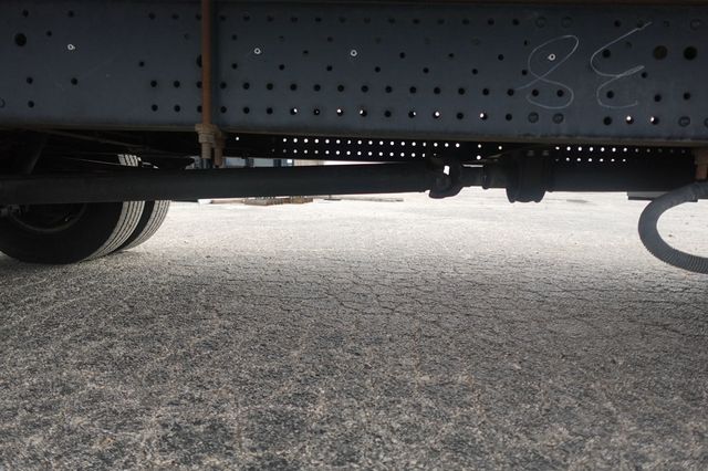 2023 Isuzu NPR HD (18ft Box w/ Lift Gate) - 22963630 - 14