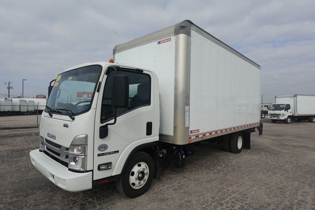 2023 Isuzu NPR HD (18ft Box w/ Lift Gate) - 22963630 - 2