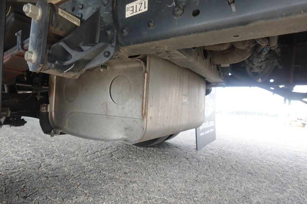 2023 Isuzu NPR HD (18ft Box w/ Lift Gate) - 22963630 - 30