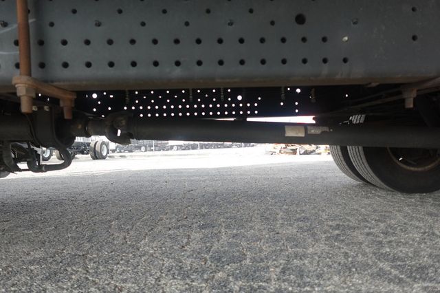 2023 Isuzu NPR HD (18ft Box w/ Lift Gate) - 22963630 - 32