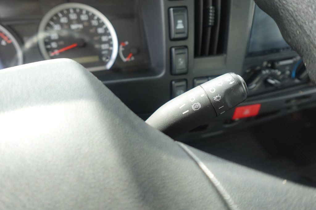 2023 Isuzu NPR HD (18ft Box w/ Lift Gate) - 22963630 - 42