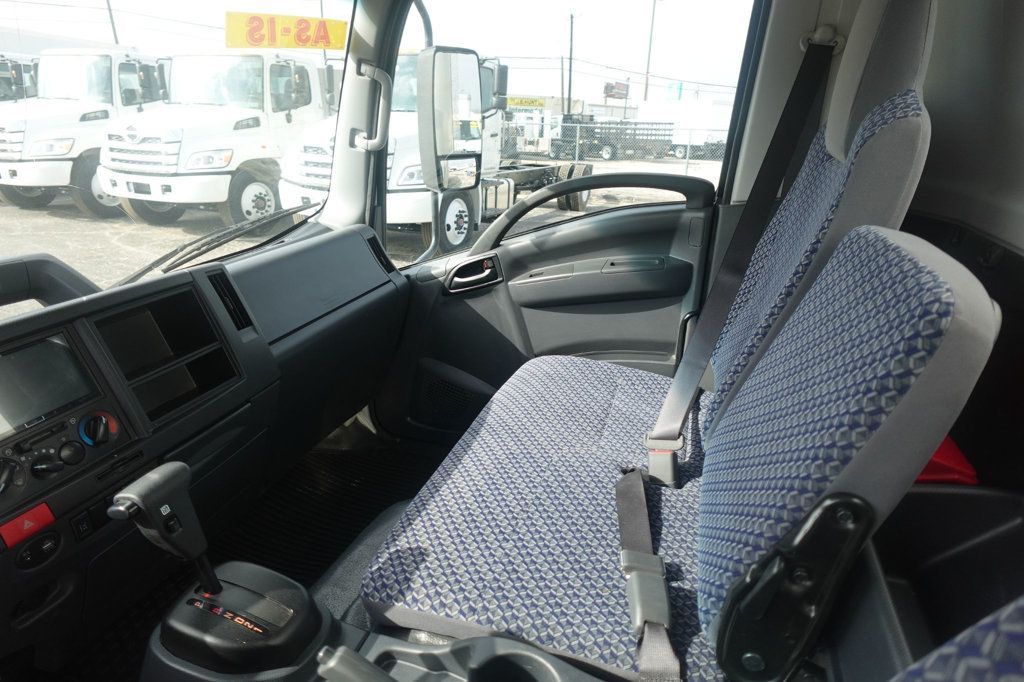 2023 Isuzu NPR HD (18ft Box w/ Lift Gate) - 22963630 - 51