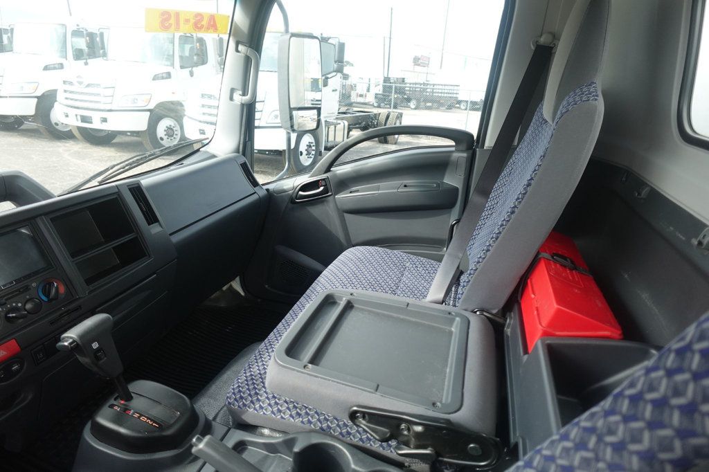 2023 Isuzu NPR HD (18ft Box w/ Lift Gate) - 22963630 - 52