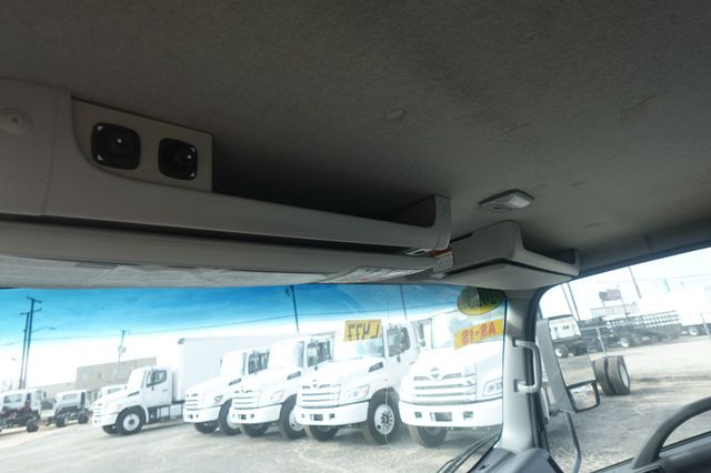 2023 Isuzu NPR HD (18ft Box w/ Lift Gate) - 22963630 - 54