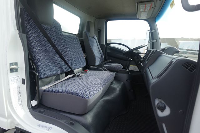 2023 Isuzu NPR HD (18ft Box w/ Lift Gate) - 22963630 - 57