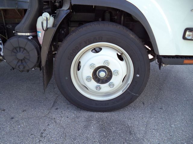 2023 Isuzu NPR HD Gas w/ 20ft x 96in H Box Truck Dry Cargo Box & Liftgate - 22986389 - 19