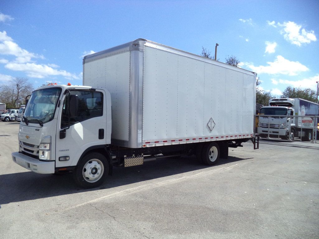 2023 Isuzu NPR HD Gas w/ 20ft x 96in H Box Truck Dry Cargo Box & Liftgate - 22986389 - 2
