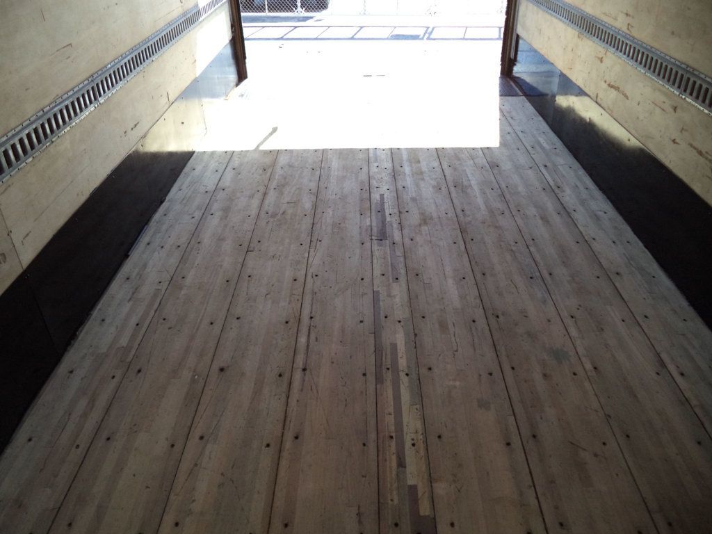 2023 Isuzu NPR HD Gas w/ 20ft x 96in H Box Truck Dry Cargo Box & Liftgate - 22986389 - 32