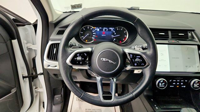 2023 Jaguar E-PACE SE P250 AWD w/ Cold Climate Pack, Panoramic Roof & 20'' Wheels - 23018415 - 13