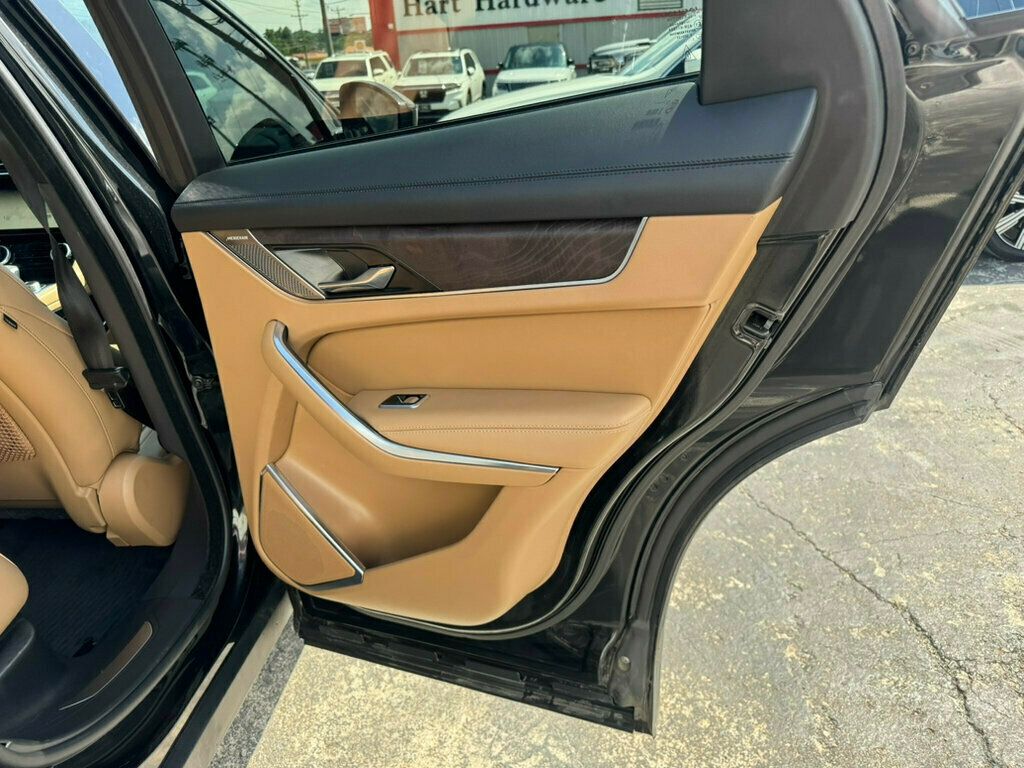 2023 Jaguar F-PACE P250 S photo 16