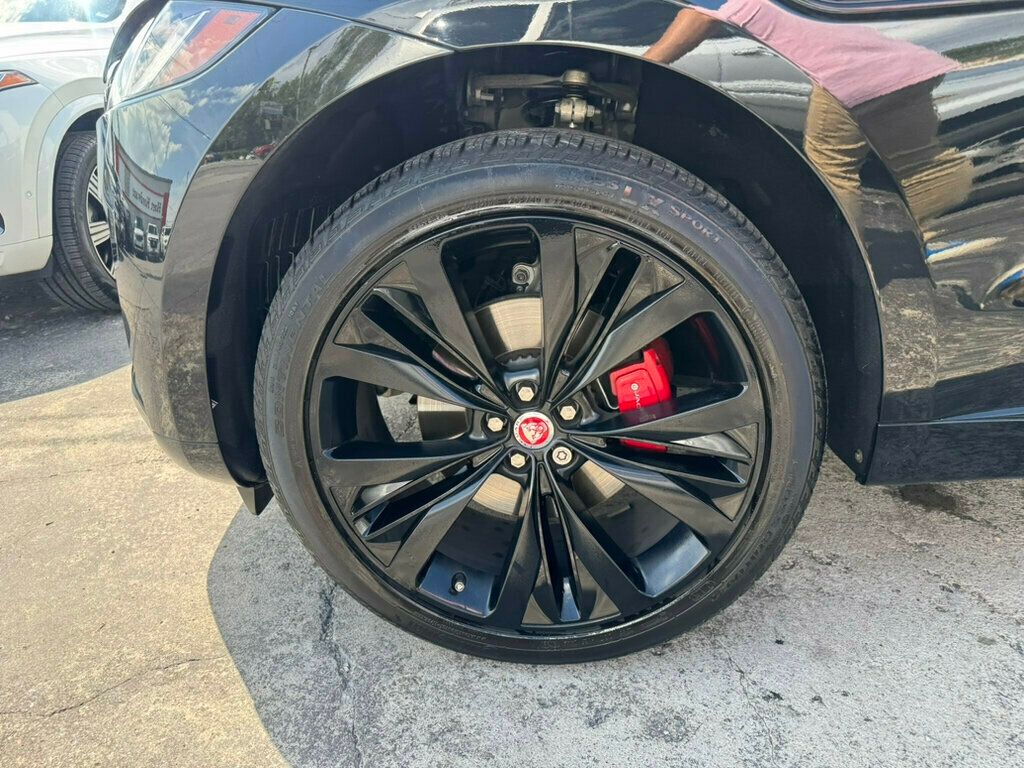 2023 Jaguar F-PACE P250 S photo 29