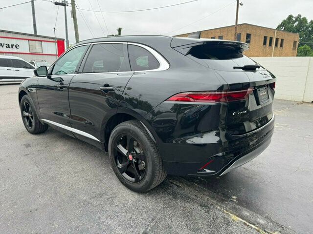2023 Jaguar F-PACE P250 S photo 3